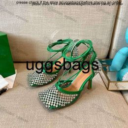 Bottegaa Sapatos Botega Sapatos Designer Mulher Dress Sandals Sapato Verde Avestruz Feather Dot Sparkle Strech