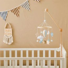 Mobiles# Baby crib bell ringing Montessori toys silicone Christmas tree pendant teeth mobile crib stand baby gifts Q240525
