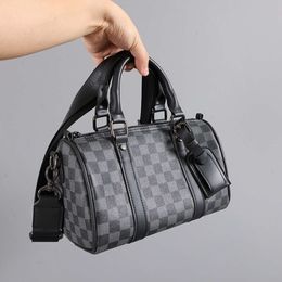 Korean version of new casual single shoulder crossbody bag, street trend men's small handbag, mini travel bag 80% factory wholesale