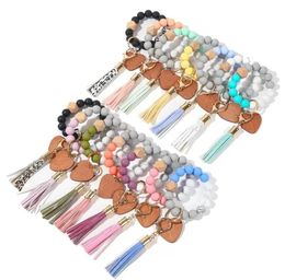 14 Colours Valentine039s day love wood chip silicone bead bracelet keychain Party Favour Wristlet key chain Tassels handchain key7069457