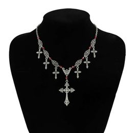Hip -Hop -Schmuck Heckkettenkreuz Anhänger Dark Colarmbone Kette Gothic Sweet Cool Halskette einzigartig
