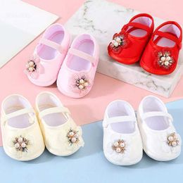 First Walkers Baby baby girl footwear newborn pearl flower non slip soft sole first mover toddler children pure cotton immersion shoes d240525