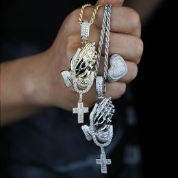 Neue kubische Zirkonia vereiste Bling Beten Hände Kreuz Anhänger Halsketten CZ Hand des Gebets Charme für Männer Frauen Hip Hop Schmuck Pgjhv
