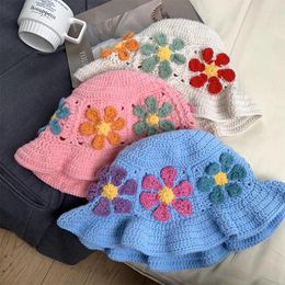 Berets Japanese Retro Hollow Flower Crochet Knitted Bucket Hat Women's Sweet Versatile Wool Hand-knitted Face Tide