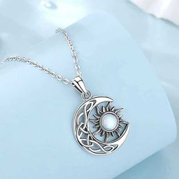 Pendant Necklaces Huitan Aesthetic Sun and Moon Design Womens Pendant Necklace with Imitation Opal Stone Boho Style Beach Vocation Jewelry Gift Q240525