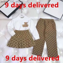 9 days delivered dhgate 2023 Kids Clothing Sets Plus Velvet Warm Fashion British Tops Brand Autumn Winter Childrens Boys Treasures Girls Cotton Two Piece Luxury Desi
