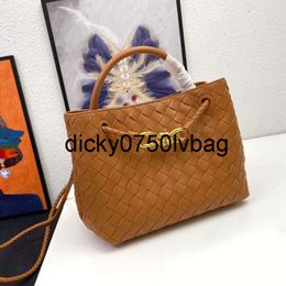 BVs bottegaa vendetta bag Andiamo Tote Shopping Bag Women Weave Handbags Purse Crossbody Bags Genuine Leather Inside Classi Letters Gold Hardware 23cm