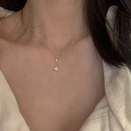 Pendant Necklaces French Shining Zircon Water Drop Pendant Necklace Fairy Gold Colour Simple Clavicle Chain Necklace Female Party Wedding Jewellery Q240525