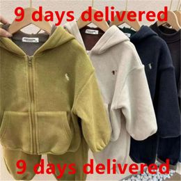 9 days delivered dhgate Designer Children Clothing Sets Autumn Winter Warm Polar Fleece Hoodie Jacket Toddler Kids Boys Girl Tops Coat Pants Suit Tracksuit