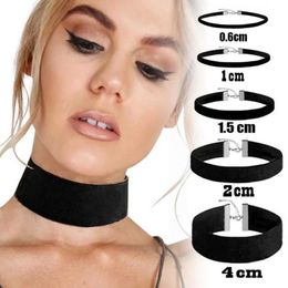 Pendant Necklaces New Fashion Black Velvet Choker Necklace Tattoo Necklaces For Women Goth Neck Chain Chocker Collares Mujer Collier Femme Bijoux Q240525