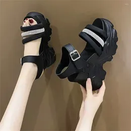 Casual Shoes Autumn-spring Fall Luxury Sandals Men Slippers Sports Flip Flops Silver Sneakers Collection Exerciser YDX2