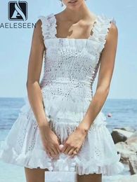 Casual Dresses AELESEEN Fashion Designer Summer Dress Women Spaghetti Strap Elastic Saquare Collar Ruffles White Black Green Beach