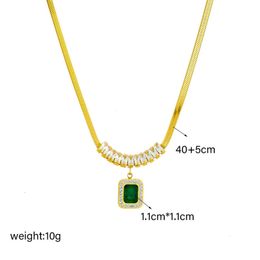 end Fashionable high cold and indifferent style inlaid snake bone chain square green diamond pendant titanium steel jewelry necklace pant