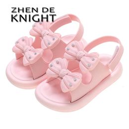 Pantofole per bambini estivi ragazze bagno casa anti -slip sandali morbidi alati per bambini 240527