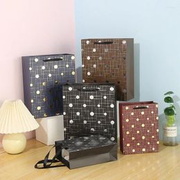 Shopping Bags 10pcs/lot High Quality Dots Paper Tote Boxes Birthday Weddings Christmas Party Holidays Gift Packaging