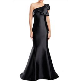 エレガントなロングロイヤルブルーサテンウエディングボウミルメイドプリーツワンショルダースイープトレインジッパーバックイブニングドレス女性のためのドレス