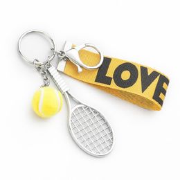 2021 New Mini Tennis Racket Keychain Creative Cute 6 Color Love Sport Keychains Car Bag Pendant Keyring Jewelry Gift Accessories 3132