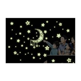 Inne naklejki dekoracyjne Księżycowe gwiazdy fluorescencyjna naklejka ścienna Mural Mural zdejmowany blask w ciemnej dekoracji domu 21x24.5 cm gwiazda dr dhzcr