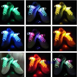 Led Rave Toy 2018 Led Wedding Dress Illuminates Shoes with New Fashionable Boys and Girls Flash Shoes Lace Disco Event Party Glowing Night Strings d240527
