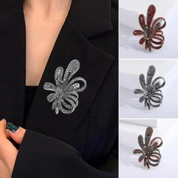 Brooches Bling Rhinestone Brooch Elegant Flower Pins For Women Sparkling Jewelry Accessories Parties Gatherings