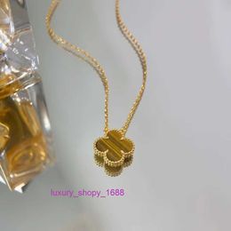 Original 1to1 Van C-A High version Clover Single Flower Double sided Natural Tiger Eye Stone Necklace for Women V Gold Thick Plated 18K Rose Simplicity