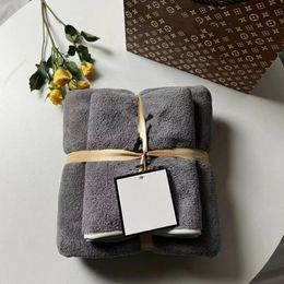 Luxury Simple Face Bath Towel Set 2 Pieces Sets Fashion Designer Coral Velvet Towels Unisex Absorbent Baby Men Womens Wash Cloths Towel 349x
