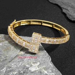 Designer Screw Bangle Bracelet Nails Love Fashion Luxury Jewelrys Carer Original Trendy 18K Gold Diamond for Women Men Nail Bracelets Silver Jewelry Bracelet Z2K8