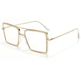 2021 Fashion Luxury Digner Bling Rhintone Metal Eyele Eyele Trendy Diamond Diamond Women Shad Sun Glass Occhiasina 2850