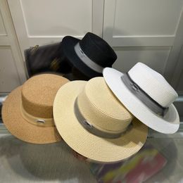 Designer Fashion Wide Brim Hats Women Bucket Hat Luxury Summer Flat Fitted Beach Sun Protection Buckle Buckets Cap