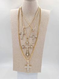 4-piece set of zinc alloy gold-plated cross pendant for men's necklaces, hip-hop, European and American clothing matching