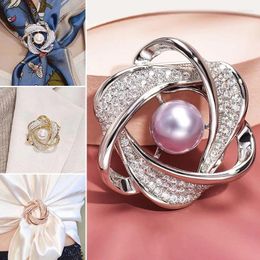 Brooches Trendy Rhinestone Flower Pearl Crystal Scarf Ring Korean Style Brooch Pins Shawl Clip Women Buckle Fashion