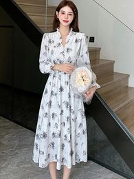 Casual Dresses 2024 White Print Chiffon Beach Long Dress Women Fashion Chic Elegant Gown Spring Summer Korean Vintage Party