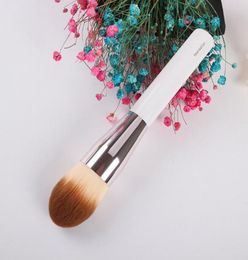 Tongueshaped foundation brush bb cream brush Makeup Brush Tool Beauty5840281