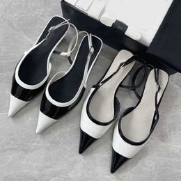 Sandals Designer Women Sandals High Tel Slipper Shoes Shoes Toe Classics in pelle di brevetto Mary Jane Sandals Cuggio di colori sexy Domenpi 3540 Top Qualit