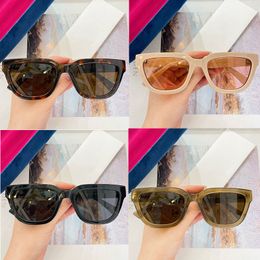 Designer Sunglasses Womens Classic Glasses Goggles G1578 Outdoor Beach Sunglasses Womens Mens Mirror Legs Logo Smooth Frame