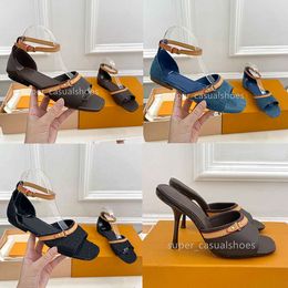 Designer Sandals Women Slippers Ankle Buckle Rubber Sole Mules heeled high Summer Beach Sexy luxury Wedding Shoes with box