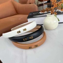 Headwear Hair Accessories Fashion Brand CE Designer Letter Printing Headbands for Women 2cm Finebrimmed 3 Colour Spring HairBands HeadWrap Leather Fabric Headwear