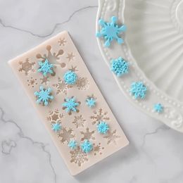 3D Christmas Snowflake Silicone DIY Candy Cookie Fondant Moulds Chocolate Mould Kitchen Baking Cake Tools Cake Decorating Tools