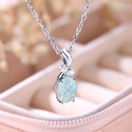 Pendant Necklaces Cute Female White Fire Opal Stone Necklace Silver Colour Oval For Women Fashion Wedding Jewellery Gift