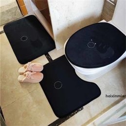 Three-piece Toilet Seat Cover Classic Letter Floor Mats Fashion Toilet Cover Rider Bath Mats Soft Anti-slip Floor Carpet