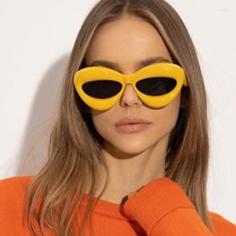 Occhiali da sole 2022 Fashion labbra uniche sexy da donna marca vintage punk color occhiali da sole femminile sfumature di feste divertenti 233g