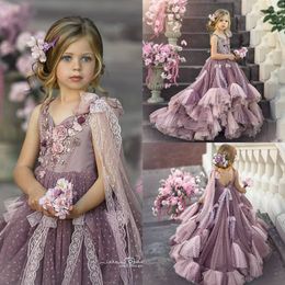 2020 Cute Flower Girl Dresses V Neck Lace Appliqued Beaded 3D Flower Girl Pageant Gowns Backless Bow Ruffle Tiered Skirt Birthday Gowns 2595