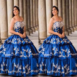 2022 Puffy Embroidered Prom Sweet 16 Dresses Vestions De Quinceanera Strapless Crystal Satin Princess Layers Ball Gowns Corset 261A