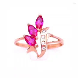 Wedding Rings Red Light Luxury Marquise Shape Peacock Petal For Women Engagement Ring Plated Rose Banquet Jewellery
