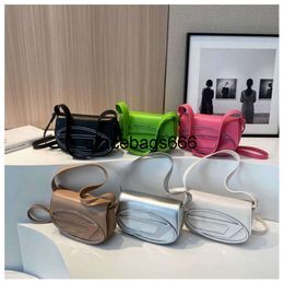 2024 New Advanced Texture Fashion Magnetic Snap All-Matching Graceful Casual Shoulder Portable Small Square Bag