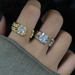 Band Rings LIVY Silver Simple Irregular Crystal Zircon Open Adjustable Ring Suitable for Women Korean Fashion Jewelry New Accessories J240527