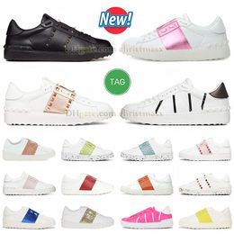 luxury casual shoe mens womens canvas shoes black white blue silver rivets Italy ladies low-top loafers rose gold yellow classic Valentine's open sneakers trainers