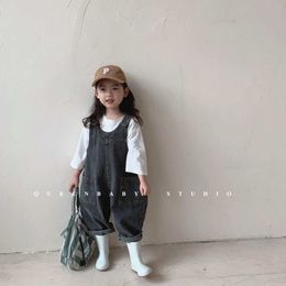 Overalls Rompers New pants for boys and girls in spring and autumn big bags of denim covered with new fashionable and cute casual solid retro Uni WX5.26