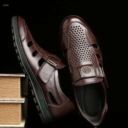Sandals Genuine s Male Men Cowhide Leather Summer Shoes Outdoor Beach Slippers Business Casual Roman 237 Sandal Shoe Slip bd6 per Buine Caual