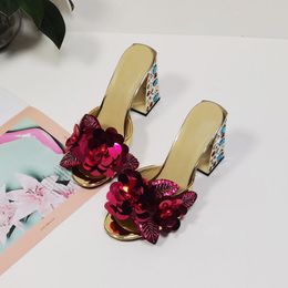 2024 Kadınlar Orijinal Deri Rhinestone 10 cm Topuk Sandals Yaz Parmak-Çarşamba Slip Slip-On Gelinlik Gladyatör Ayakkabı Renkli Pırlanta 3D Çiçek Boyutu 35-43